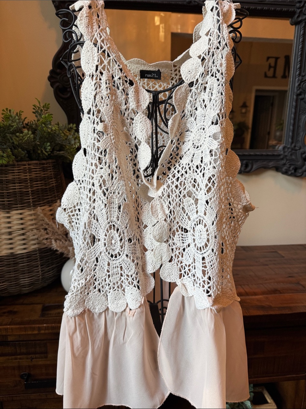 Rue21 Cream and Peach Crochet Peplum Camisole Vest